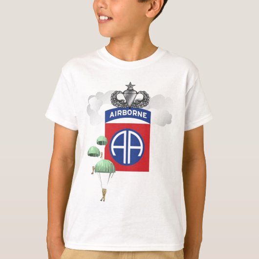第82の落下傘兵、年長のジャンプの翼空輸 Tシャツ (正面)