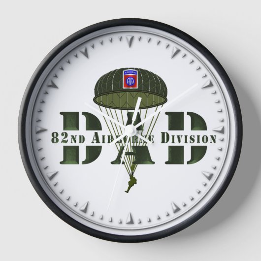 第82期空挺師団パパ 壁時計 (正面)
