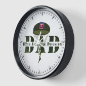 第82期空挺師団パパ 壁時計 (傾斜)