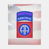 第82期空挺師団妻 フリースブランケット (正面)