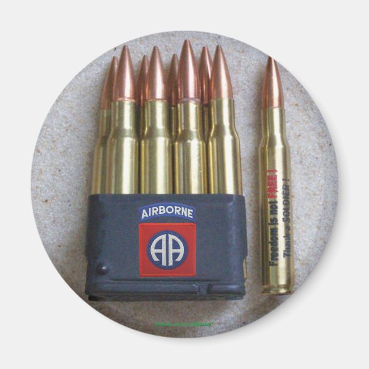 第82空挺師団の戦争退役軍人は磁石を保護 マグネット (正面)