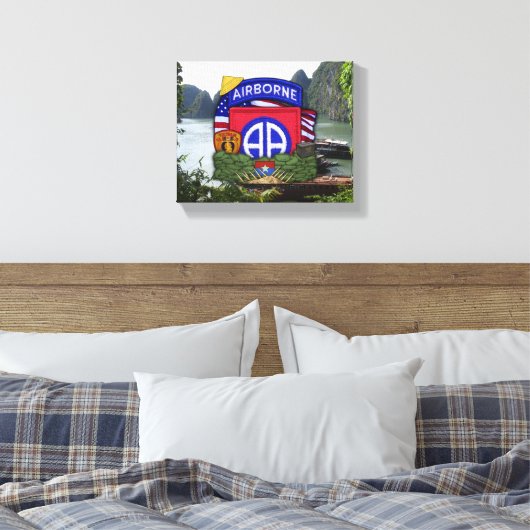 第82空挺師団ベトナム戦争退役軍人車 キャンバスプリント (インサイチュ (寝室))