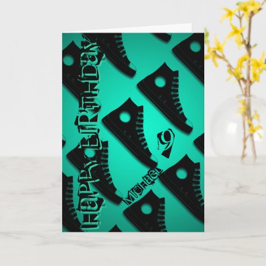 第9誕生日の履物1が付いているカスタムな挨拶状 カード (黄色い花)