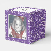 第90回写真集 – 紫/白の番号模様 フェイバーボックス (裏面サイド)