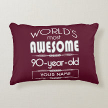 第90誕生日の世界の最も最高のですばらしいえんじ色のあずき色