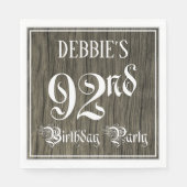 第92回バースデーパーティー – ファンシー Script, フェイク Wood Look スタンダードランチョンナプキン (正面)