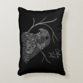 筆跡のある木の枝のペレグリン《鳥》ハヤブサ アクセントクッション (正面(垂直))