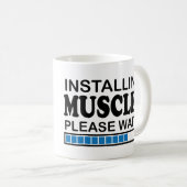 筋肉を取付けて、青を待って下さい コーヒーマグカップ (正面右)