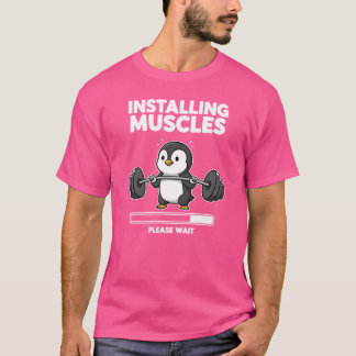筋肉インストール中 お待ちください ペンギン フィットネスジム Tシャツ