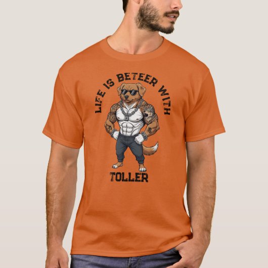 筋骨隆々のタトゥーを入れたボディビルダーの犬 Tシャツ (正面)