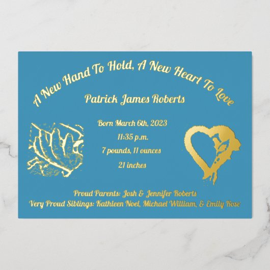 箔と写真の誕生の発表を保持する新しい手 箔招待状 (正面)