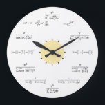 算数ウォールクロック ラージ壁時計<br><div class="desc">時計の顔上の数値は、これらの数値と等しい解を持つ数式に置き換えられる。</div>