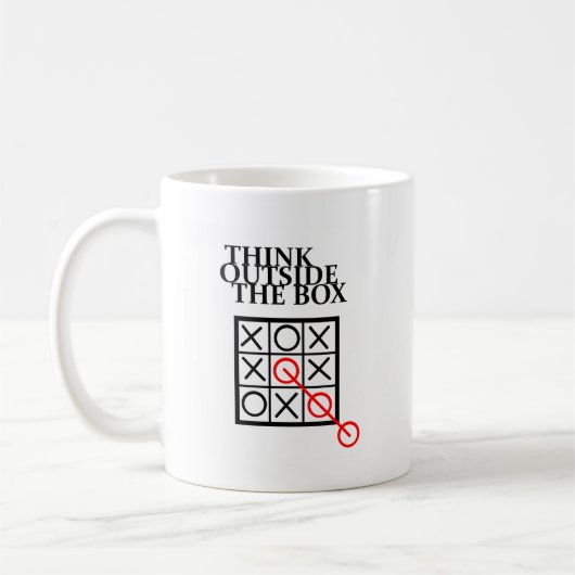 箱の外で-無価値および十字考えて下さい コーヒーマグカップ (左)