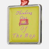 箱考えるから出た メタルオーナメント (左)