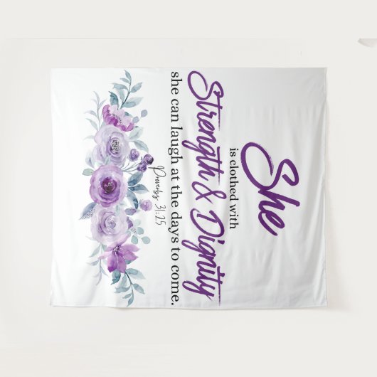 箴言31:25強さと尊厳の紫色の花 タペストリー (正面(横))