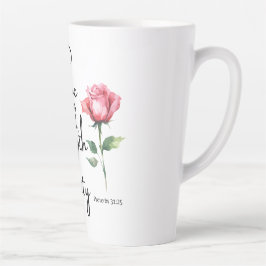 箴言31:25彼女は聖書の節の花を着ている カフェラテマグ