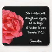 箴言31:25赤バラ聖書の聖句のカスタム マウスパッド (正面)