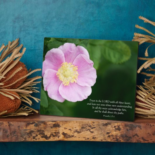 箴言3:5-6キリスト教の聖書聖句ピンクの花 フォトプラーク (側面)