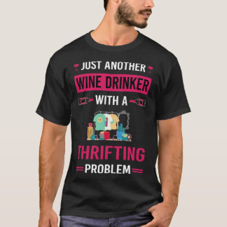 節約するワインを飲む人 Tシャツ