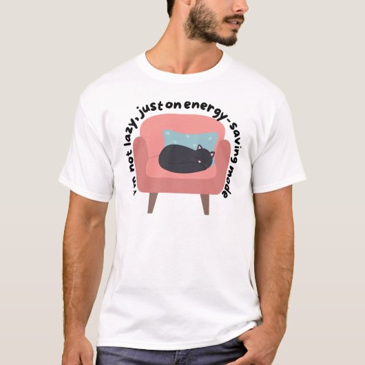 節電モードの猫デザイン - 心地よいリラックス感をあなたに Tシャツ (正面)