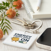 節電モードオン 楽しい電池の怠け者Tシャツ キーホルダー (正面右)
