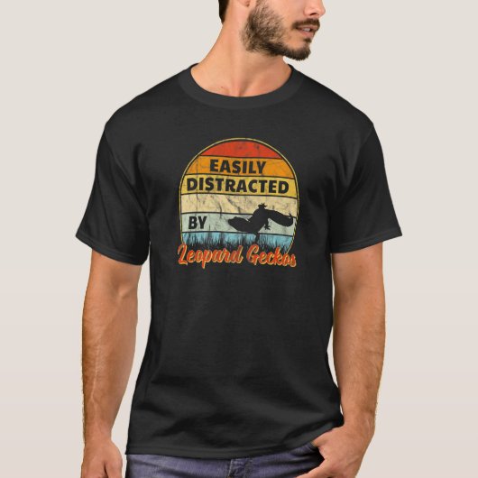 簡単にヒョウGeckosレトロ夕日Wに気を取られる Tシャツ (正面)