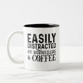 簡単にロットワイラーやコーヒーに気を取られる ツートーンマグカップ (左)