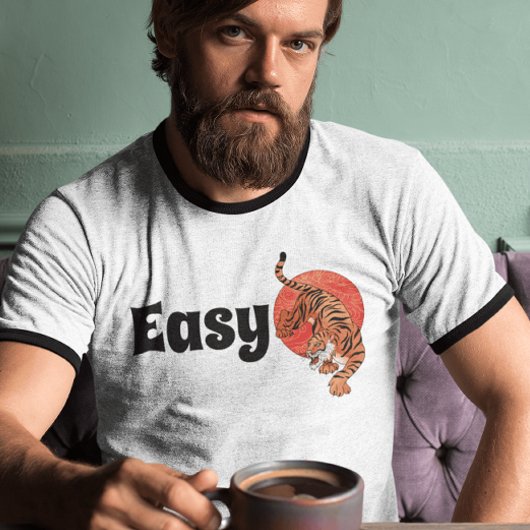 "簡単タイガー"おもしろいタイポグラフィシャツ – はっきりしたデザイン Tシャツ