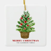籐のバスケットにクリスマスツリーのメリークリスマス セラミックオーナメント (正面)
