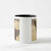 米兵が砂道を歩く マグカップ (中央)