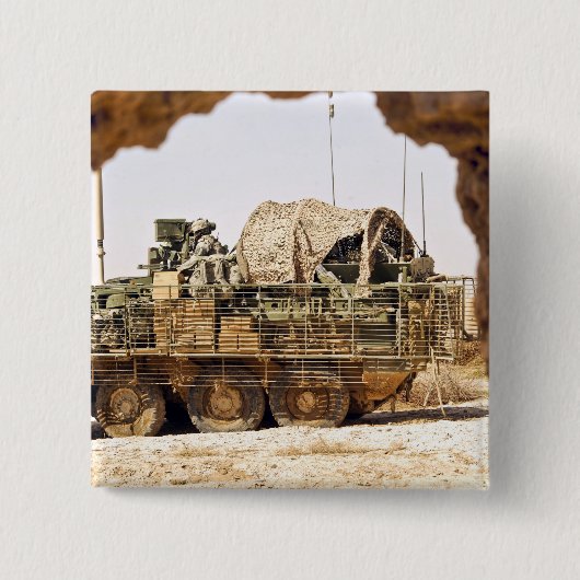 米兵はアフガニーで戦闘監視を行う 缶バッジ (正面)