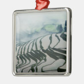 米分野の上の朝の霧 メタルオーナメント (左)