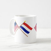 米国およびオランダによって交差させる旗 コーヒーマグカップ (正面左)