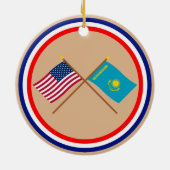 米国およびカザフスタンによって交差させる旗 セラミックオーナメント (裏面)