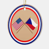 米国およびチェコスロバキア共和国の交差させた旗 セラミックオーナメント (左)