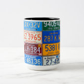 米国のナンバープレート-カラフルなアメリカの歴史 ツートーンマグカップ (中央)