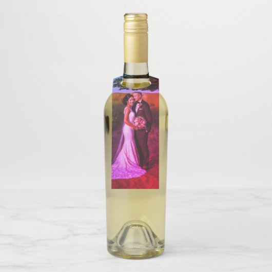 米国のボトル文化における飲み物ハンガーの動向 ボトルネックタグ (ボトル)