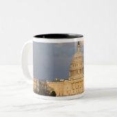 米国の国会議事堂の建物 ツートーンマグカップ (正面左)