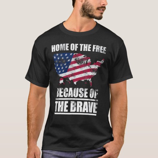 米国の地図と共に空き地に浮かぶ Tシャツ (正面)