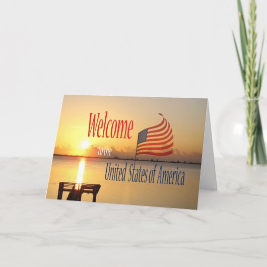 米国の市民権の米国国旗と日の出おめでとう カード (正面)