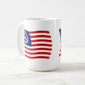 米国の平和のサインの旗マグ コーヒーマグカップ (正面左)