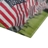 米国の旗が付いている歴史的な軍の墓地 カッティングボード (角)