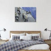 米国の船員が50口径のM2HBを発射 キャンバスプリント (インサイチュ (寝室))