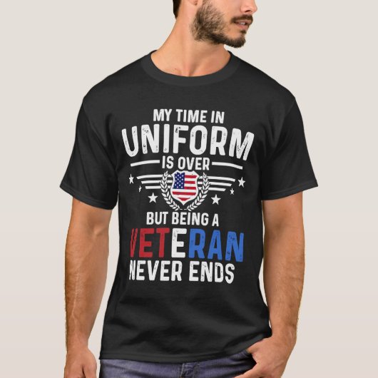 米国の退役軍人退役軍人日制服の私の時間は終わった Tシャツ (正面)