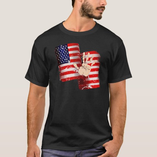 米国の7月4日にアメリカ合衆国に忠誠を誓う Tシャツ (正面)