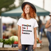 米国は諸外国で政治を行っている Tシャツ