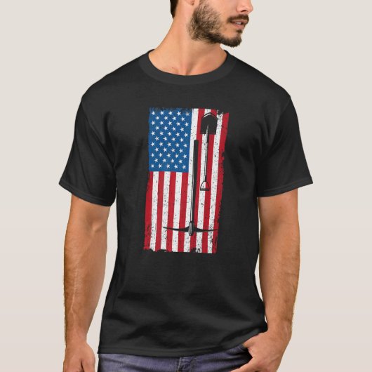 米国アメリカ国旗の地雷鉱山採掘機斧 Tシャツ (正面)