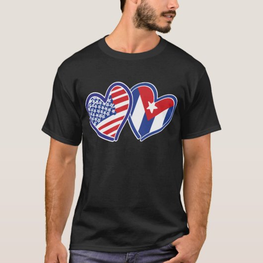 米国キューバの旗のハート Tシャツ (正面)
