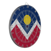 米国コロラド州デンバー州旗を掲げたダーツボード ダーツボード (正面左)