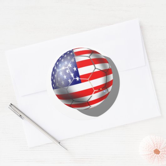 米国サッカーチームのファンがスターとストライプフラッグボール ラウンドシール (封筒)